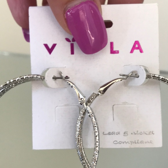 🌈4-Ring Hoop Earrings 💕 - Picture 6 of 6